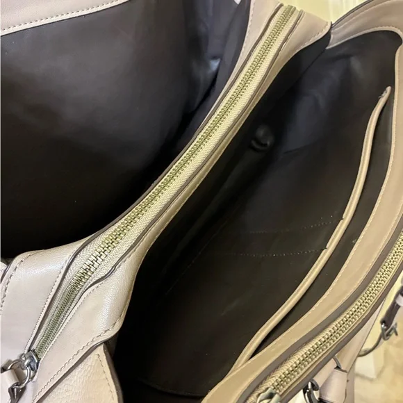 COACH Brooklyn Carryall Turnlock Shoulder Hand 2way Bag Leather BEIGE NWOT - Picture 9 of 16